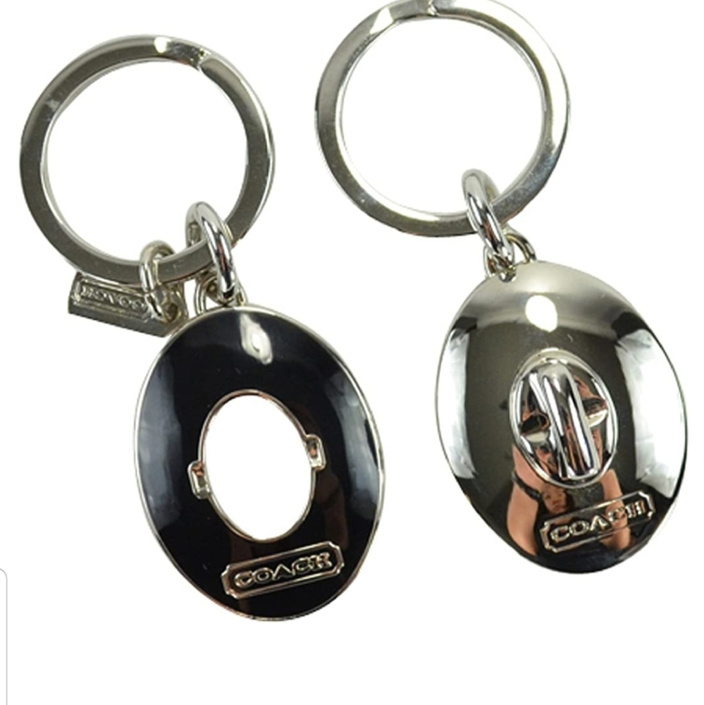 Coach Valet Turn Lock Enamel Key Fob Key Ring
